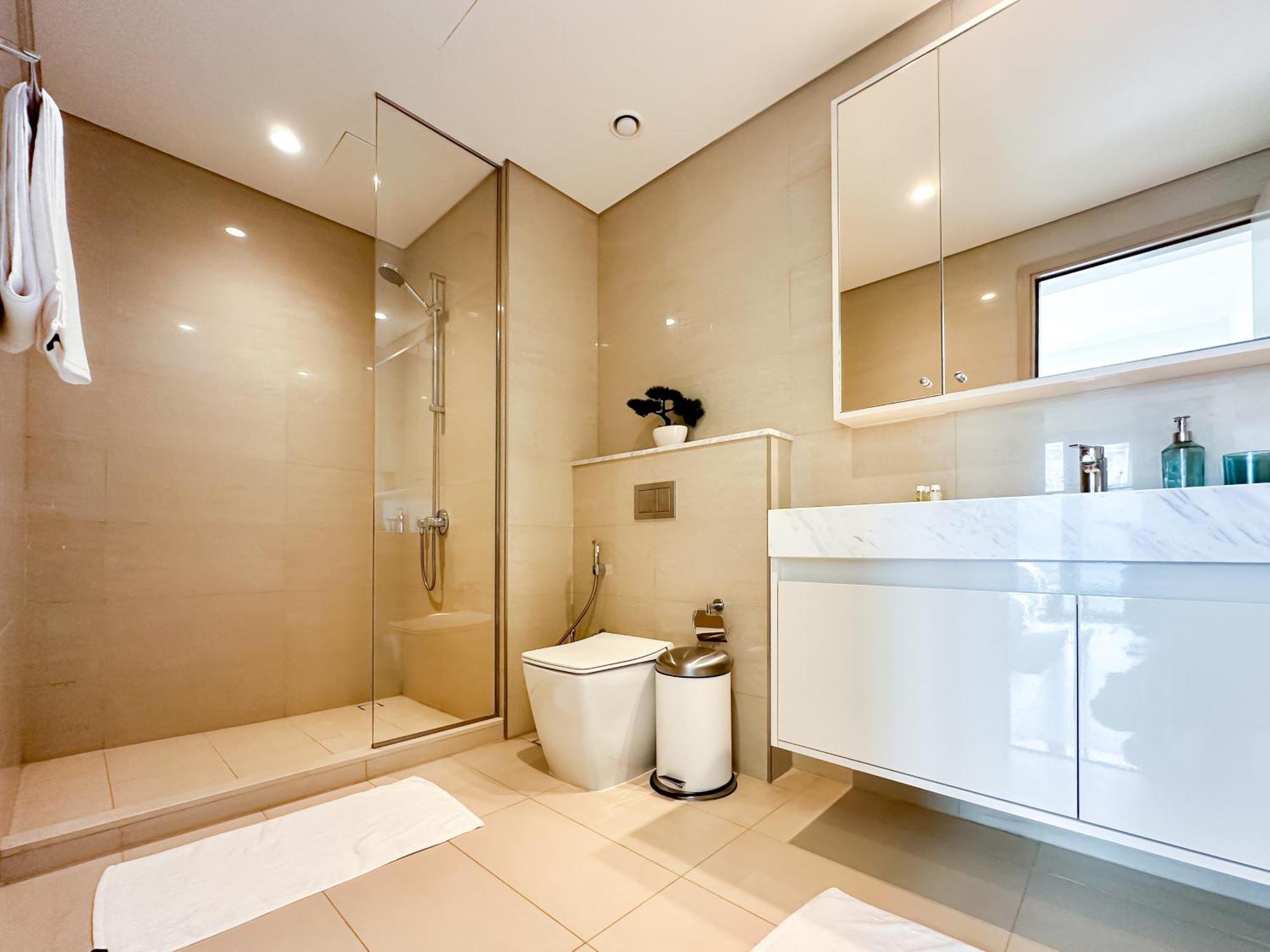 Apartment Breathtaking Burj View, Sky High Luxury 2br By 2nd *
